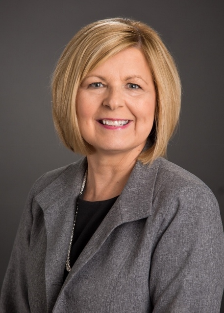 Headshot - Donna Irlbeck